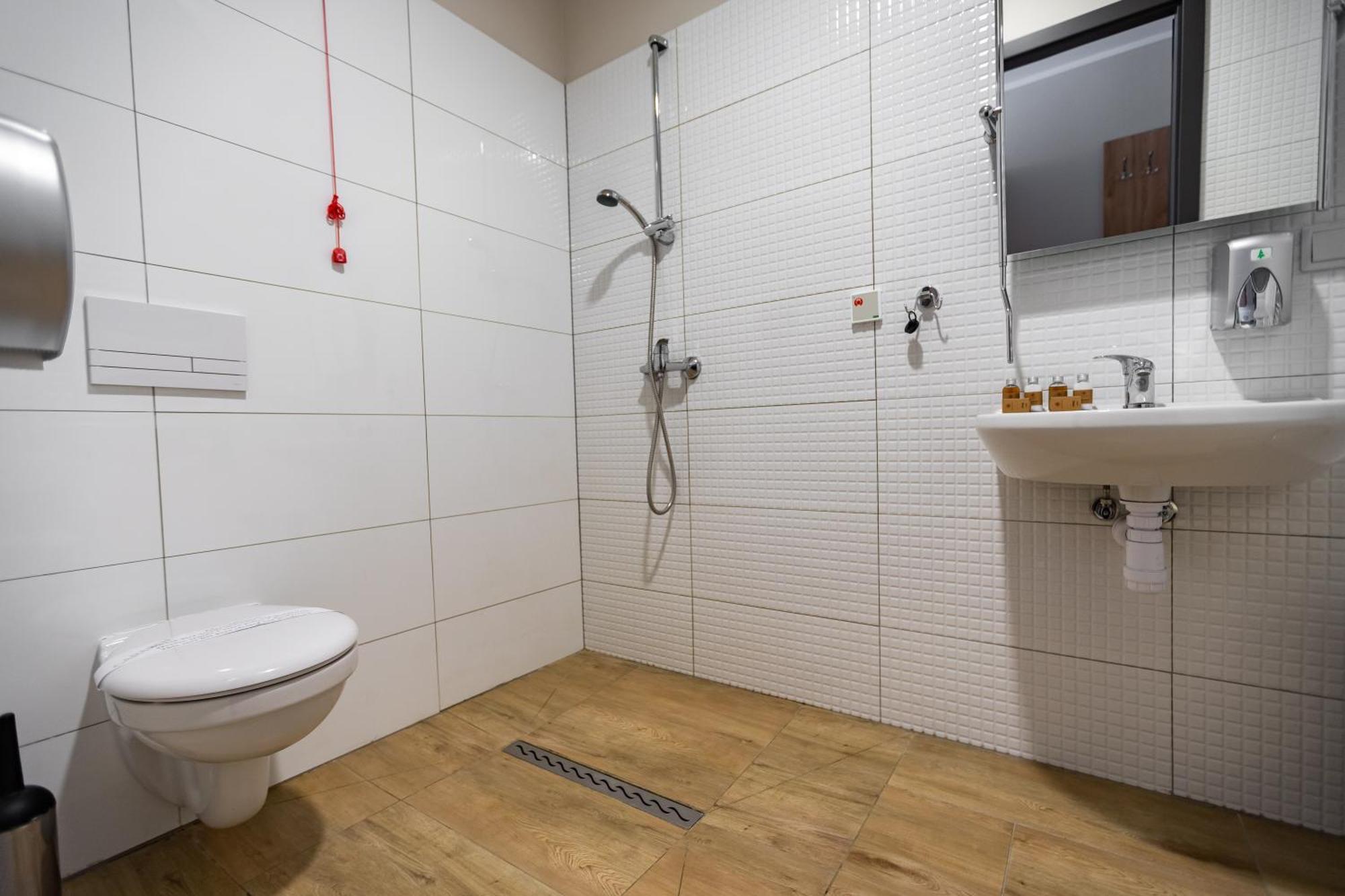 Centrum Rehabilitacji Spolecznej I Zawodowej Zaz Sloneczne Wzgorze Tarnów Exteriér fotografie