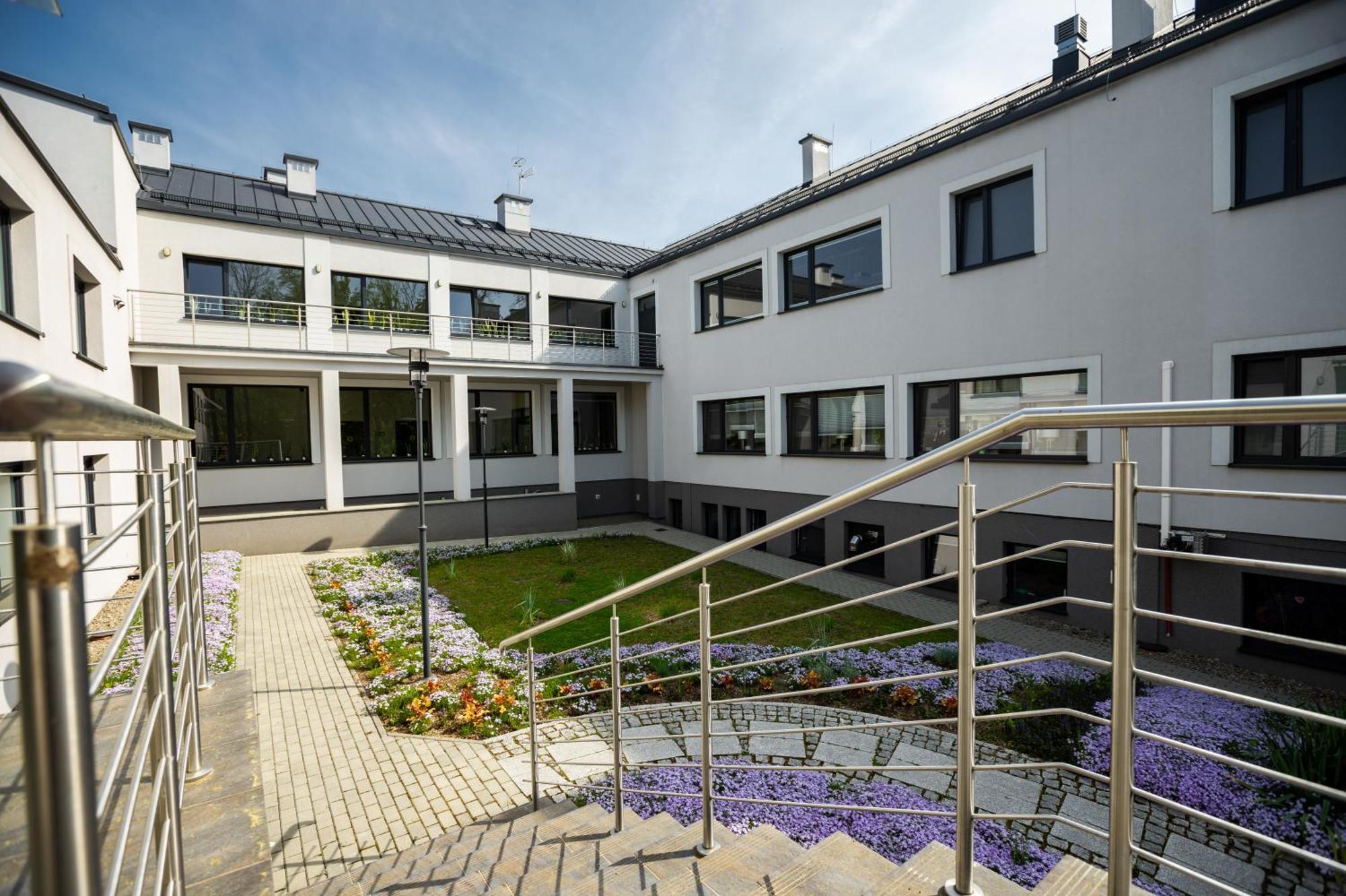 Centrum Rehabilitacji Spolecznej I Zawodowej Zaz Sloneczne Wzgorze Tarnów Exteriér fotografie