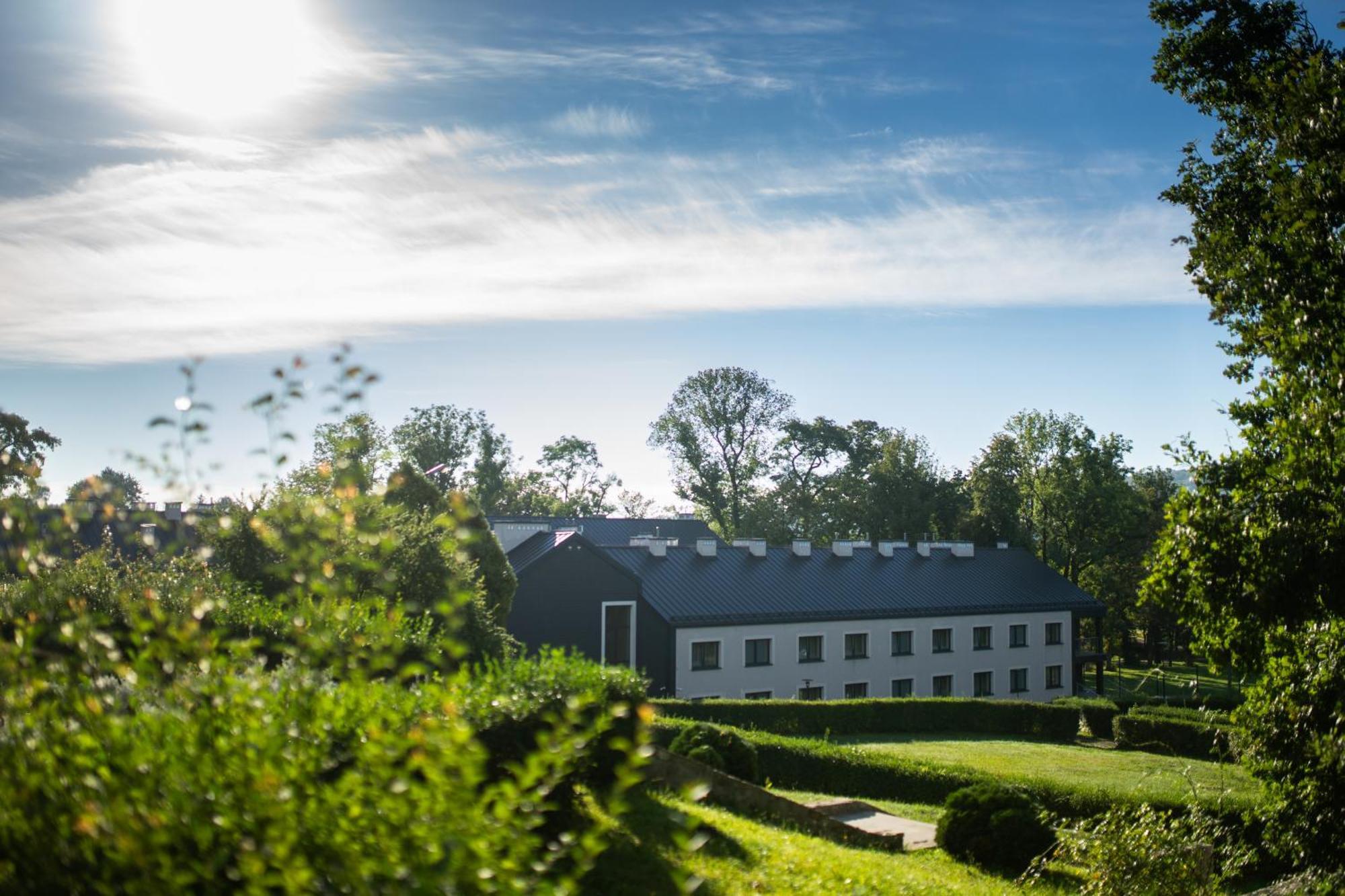 Centrum Rehabilitacji Spolecznej I Zawodowej Zaz Sloneczne Wzgorze Tarnów Exteriér fotografie